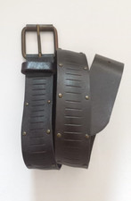 CEINTURE EN CUIR CLOUTÉ 70 CM COLORIS BRUN BOUCLE CARRÉE POUR FEMME