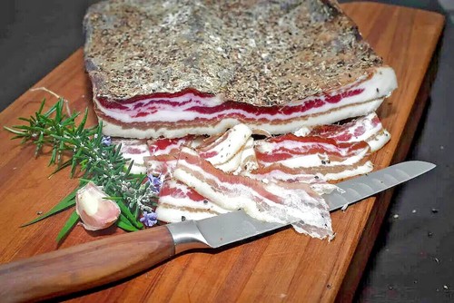 Pancetta tesa poivre umbria - pancetta, au