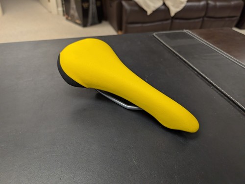 Nos 2001 selle san - 2001, marco