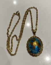 Pendentif et Chaîne anciens