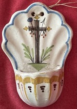 BENITIER EN FAIENCE DE MEILLONNAS