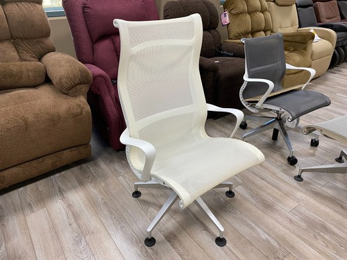 Showroom model herman miller - model,