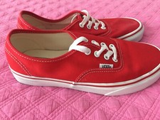 BASKETS BASSES FEMME ROUGE