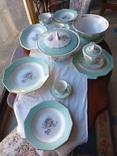 Service de Table complet Semi-Porcelaine de St Amand - Hamage 69 pcs Années 30