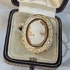 Broche Camée Vintage Plaqué