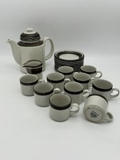 Théière + 10 tasse avec soucoupe et pot a lait vintage Karélia Arabia Finland