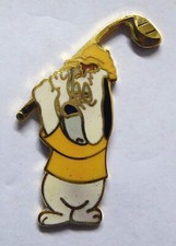 Pin's BD Démons et Merveilles , Droopy au Golf