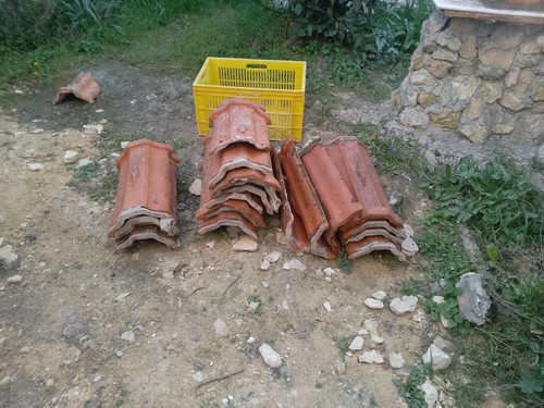Tuiles bourgogne de - 18/19,