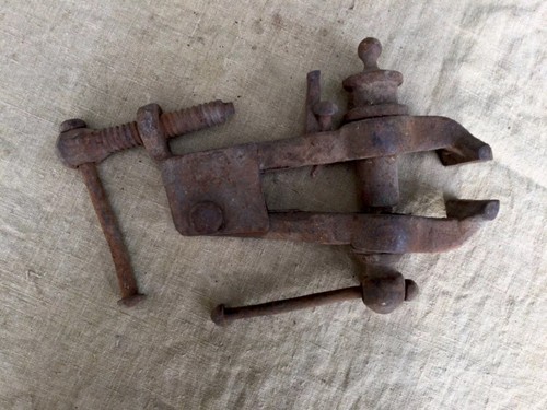 Gros étau forgeron ancien - Étau,