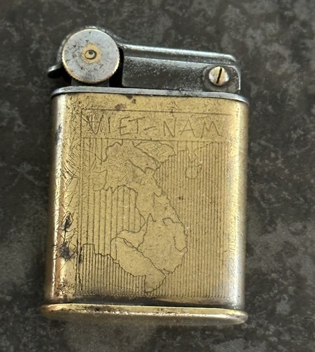 Ancien briquet essence - ancien, a