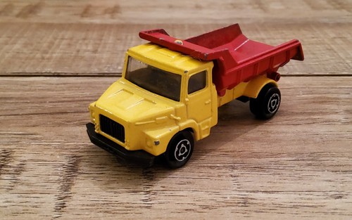 Camion benne scania majorette