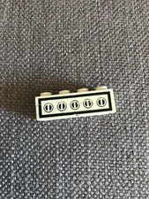 LEGO White Brick 1x4 +