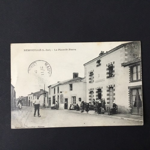 Cpa remouillé place - 44,