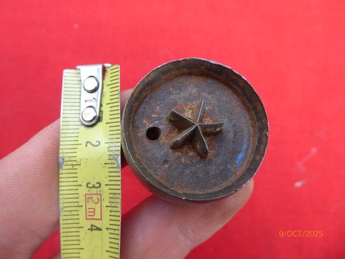 Emporte piece outil ancien - outil,