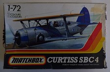 MAQUETTE  AVION CURTISS  SBC4  HELLDIVER 1/72  MATCHBOX