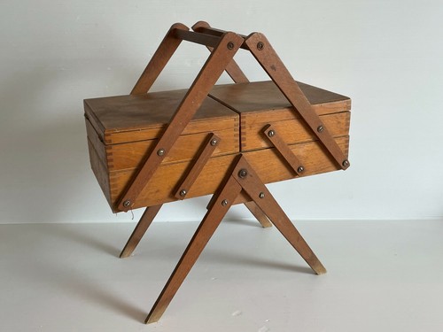 Ancienne boite travailleuse - ancienne,