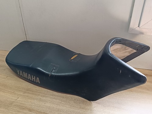 Une selle siege moto yamaha - une,