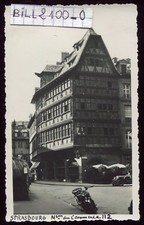 Strasbourg . photo ancienne . moto ancienne . 1933. Maison Kammerzell