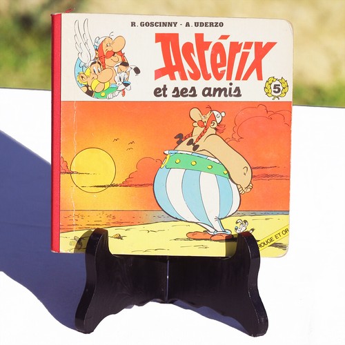 Livre astérix ses - et, amis