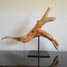 Sculpture de dragon en bois