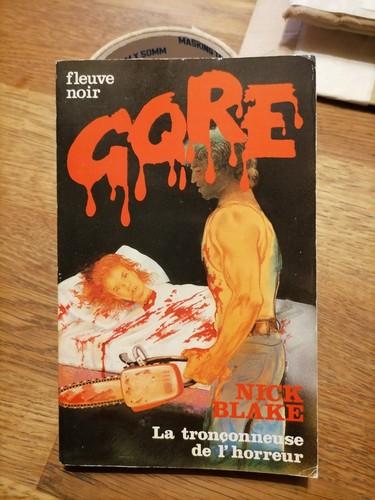 Fleuve noir gore la - fleuve, /