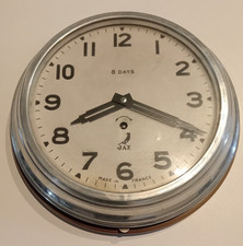 ANCIENNE PENDULE JAZ 8 DAYS