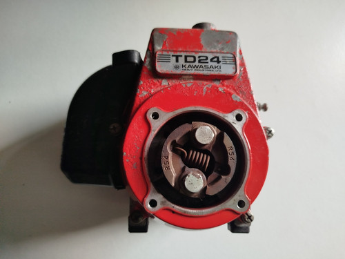 Moteur pour - ,