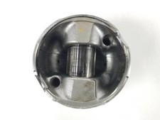 131010R070 piston TOYOTA VERSO