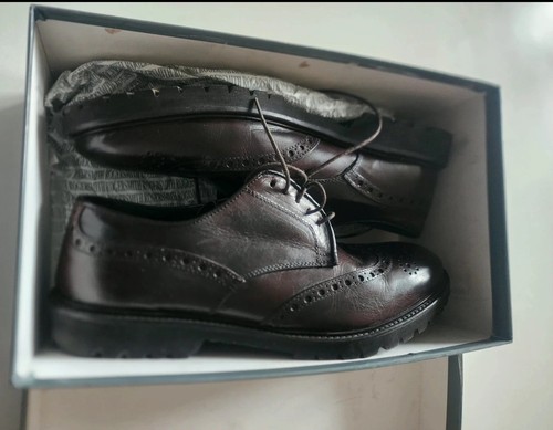 Belles chaussures cuir - en,