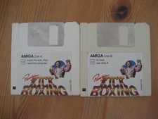 jeu amiga disquettes     panza kick boxing         disquettes blanche