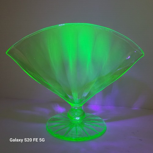 Vase éventail ouraline - Éventail,