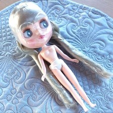 Poupée style Blythe Aile