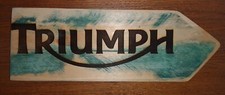 Gravure laser Sur Bois TRIUMPH ( voiture ou moto )