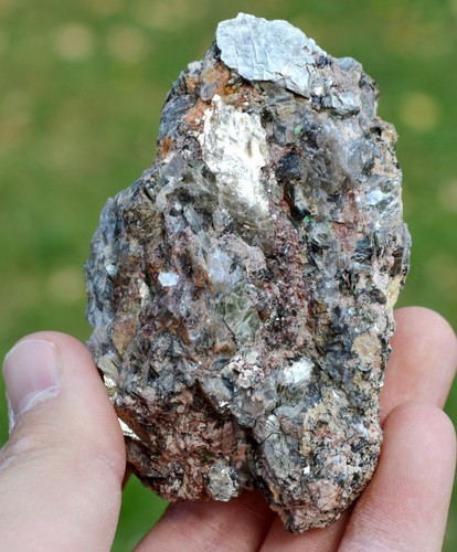 Mica var muscovite 264 - muscovite,
