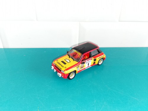 2202261 voiture ixo - 1/43,