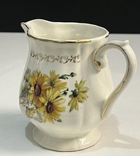 Pot Pichet à lait faîence de GIEN modèle MARGUERITES,