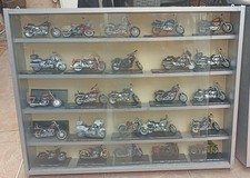 Lot 50 motos Maisto 1/18