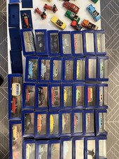 Lot de 47 voitures Tintin -