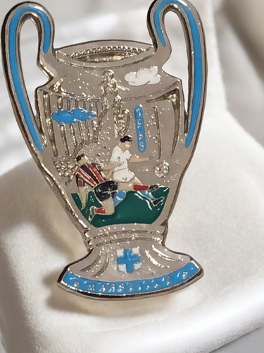 Pin vintage marseille - pin's, om