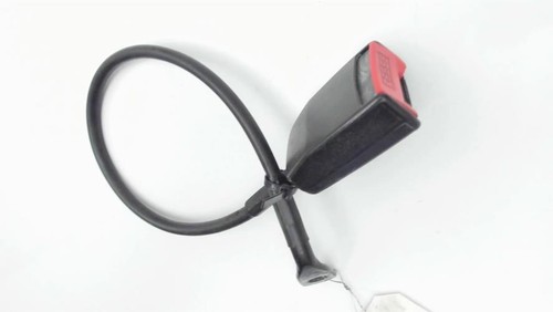 Attache ceinture avant - , gauche