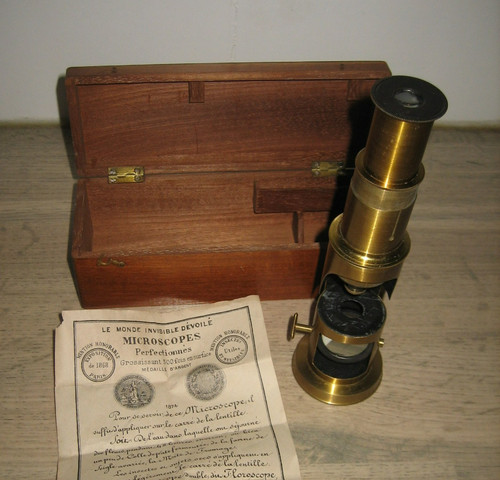 Ancien microscope laiton - microscope, en