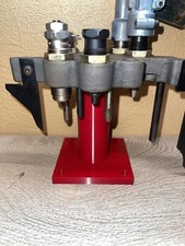 Support rouge pour plateau