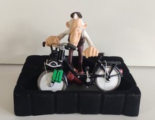 Figurine moto en résine Joe