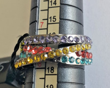 Bague 3 en métal gris avec 4 rangs de pierres de couleur pour doigt T56 environ