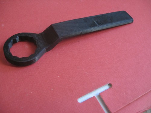 Clé réglage frein main - clé, a