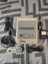Console Super Nintendo + 1 manette (Super NES)