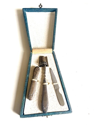 Ancien set couture manucure - de,