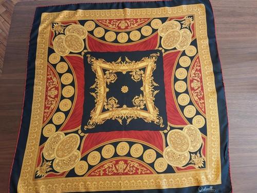 Très lumineux foulard soie - très,