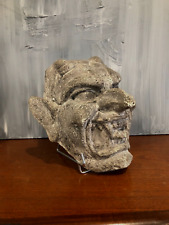 TÊTE EN PIERRE RECONSTITUÉE OU BÉTON DÉCORATIF " FAUST, DIABLE, MÉPHISTOPHÉLÈS "