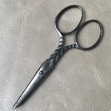 CISEAUX de COUTURE Anciens